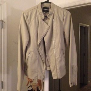 Express vegan jacket