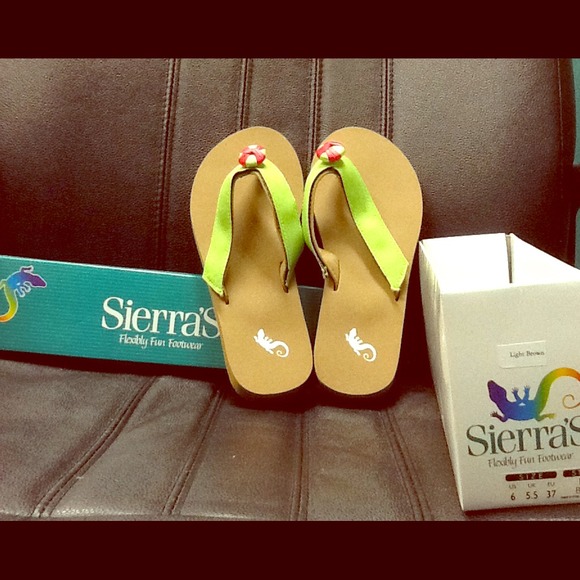 Sierra's Flexibly Fun Footwear
