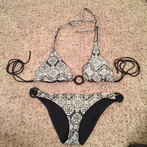 Black & white reversible bikini! Like new!