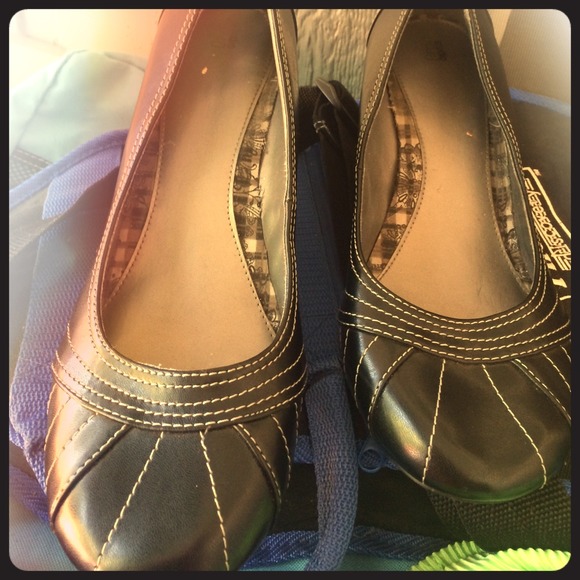 Black platforms