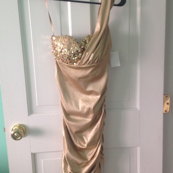 One shoulder gold sequin dress