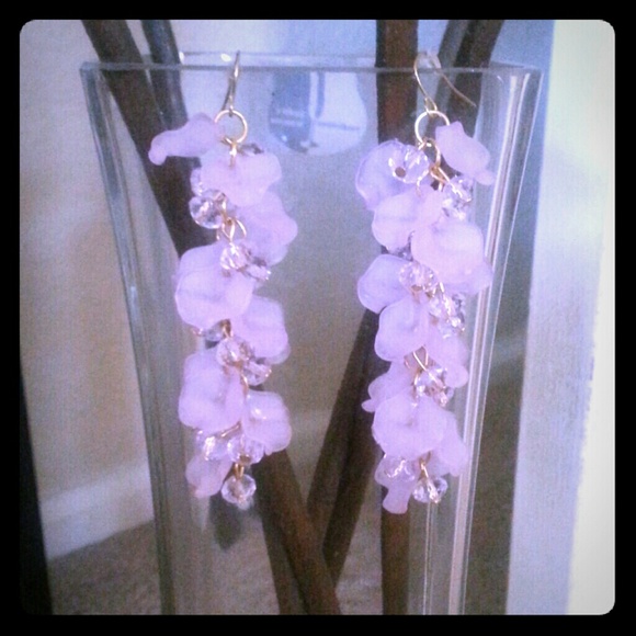 Jewelry - Dangly earings