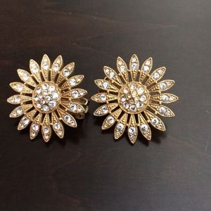 Earrings and Bracelet with floral design. Bundle