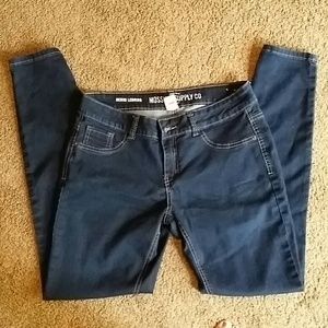 Stretchy denim legging