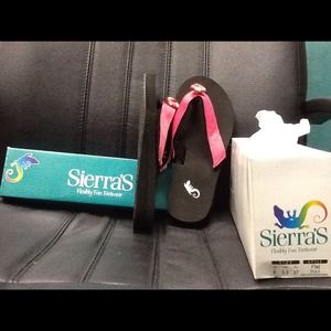 Sierra's Flexibly Fun Footwear