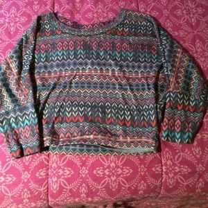 🌀TRADED🌀3/4 tribal print shirt