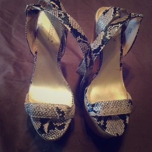 Snake skin wedges