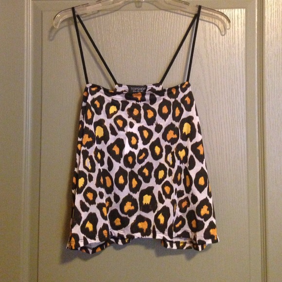 BRAND NEW Topshop Cheetah print crop top