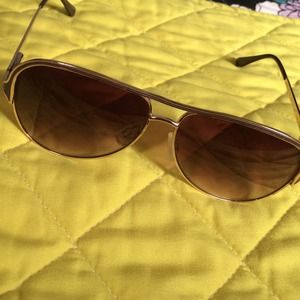 Steve Madden suglasses