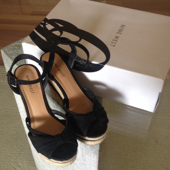 Nine West strappy wedge