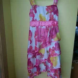 Girl's dress