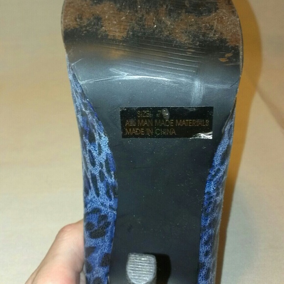 Blue and Black Leopard High Heel Platform Pumps - Picture 3 of 4