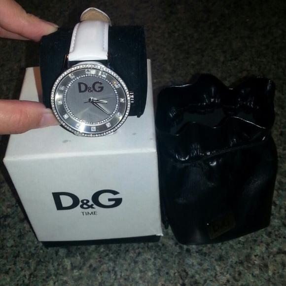 SOLD - Picture 3 of 4