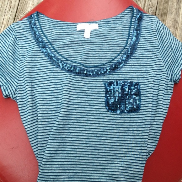 Petty sequence tee