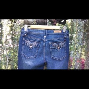 SALE!!! SAFORTE SZ 28 EMBELLISHED JEANS