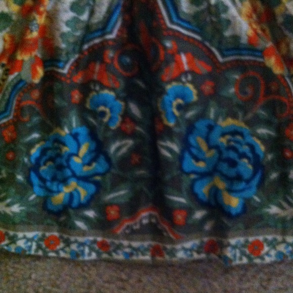 Mini skirt - Picture 2 of 2