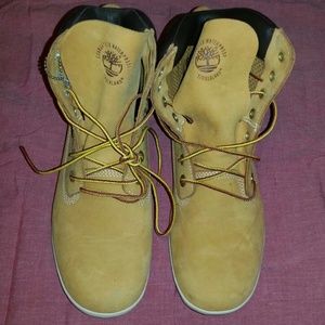 Tan boots...super cute boots