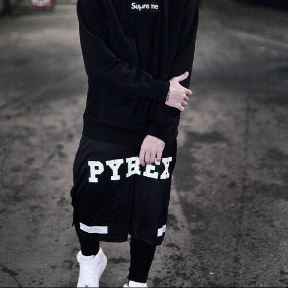 Pyrex shorts - Picture 3 of 4