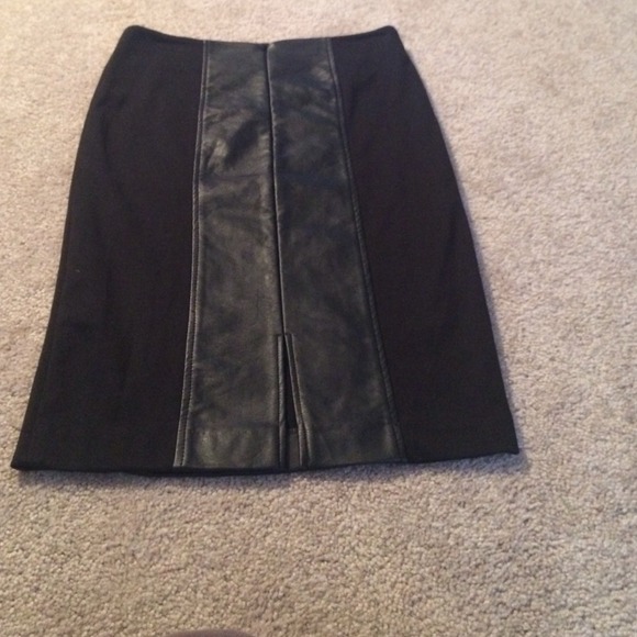 🚫🚫SOLD🚫🚫Rampage black pencil skirt with leathe - Picture 3 of 4