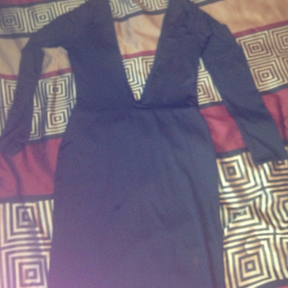 Dress v front and back - Picture 1 of 2