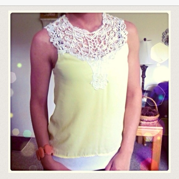 Gorgeous Yellow Crochet Top - Picture 2 of 3