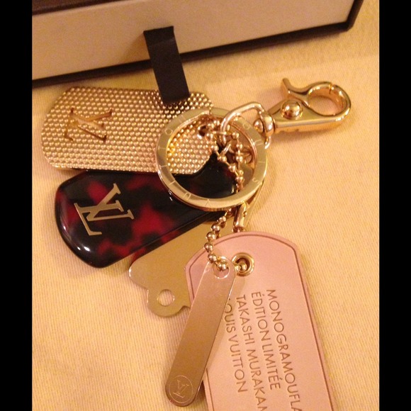 🐶Louis Vuitton🐶 - Picture 2 of 3