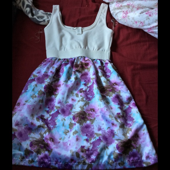 Floral summer dress NWOT