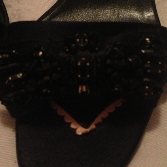 prada embellished bow kitten heels - Picture 2 of 3