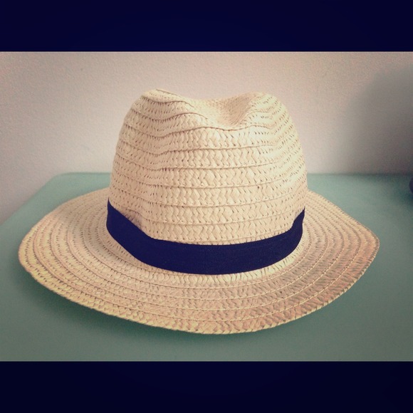 Accessories - Straw belted fedora