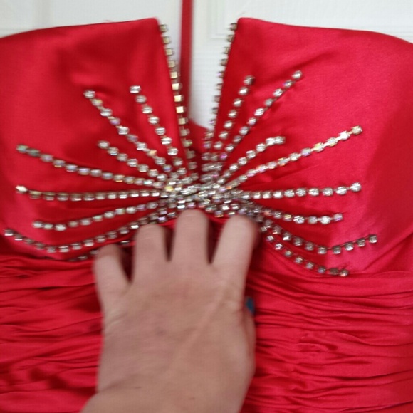 Red prom dress