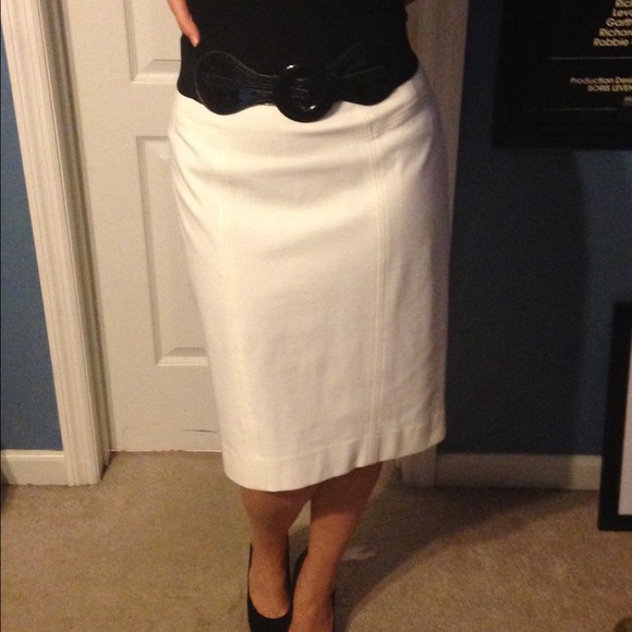 White pencil skirt