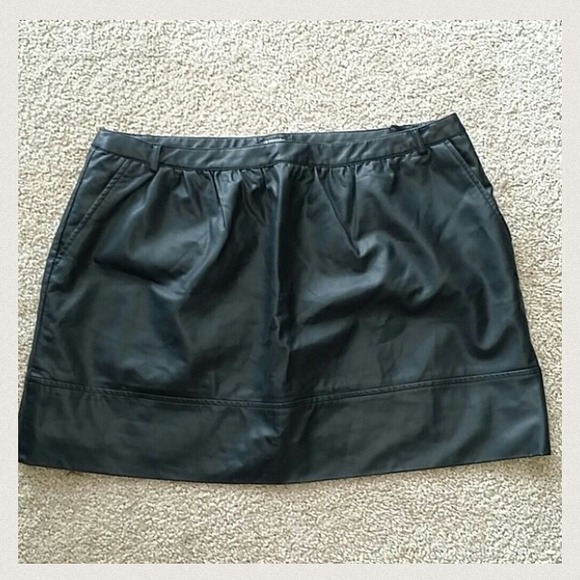 Black faux leather skirt
