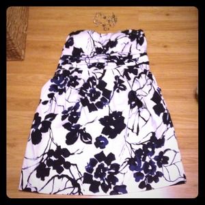 Blue and white strapless dress!@rdixon06