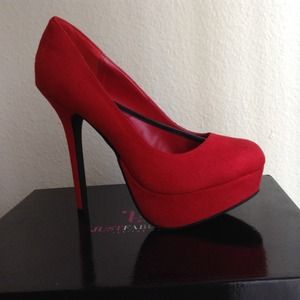 Red Pumps JusFab