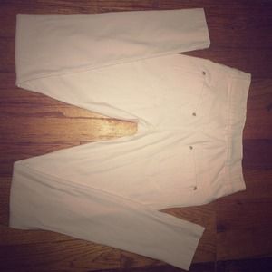 BRAND NEW!⭐️ white jeggings!