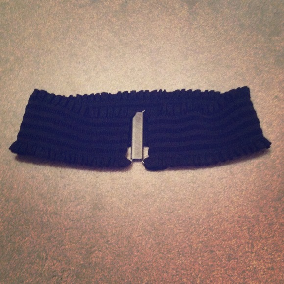 Ruched super stretch/elastic waist or hip belt. Sm