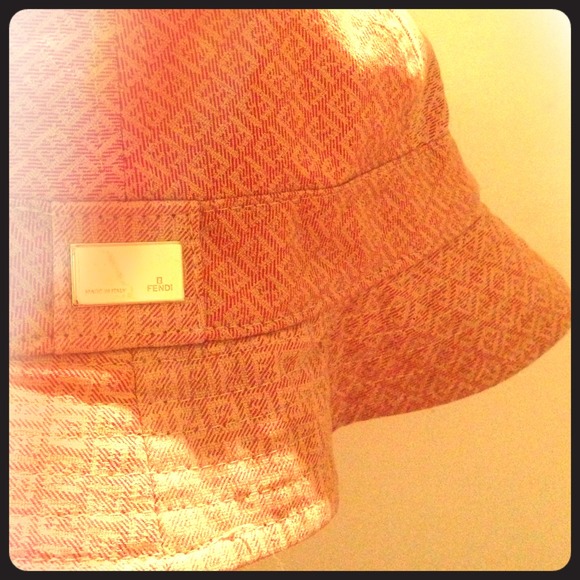 Fendi bucket hat