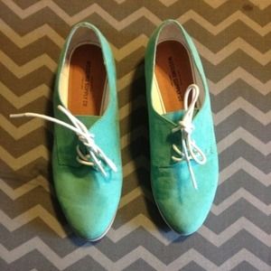 ⚡Sale⚡Sea Foam Green Oxford Style Shoes. S:5.5