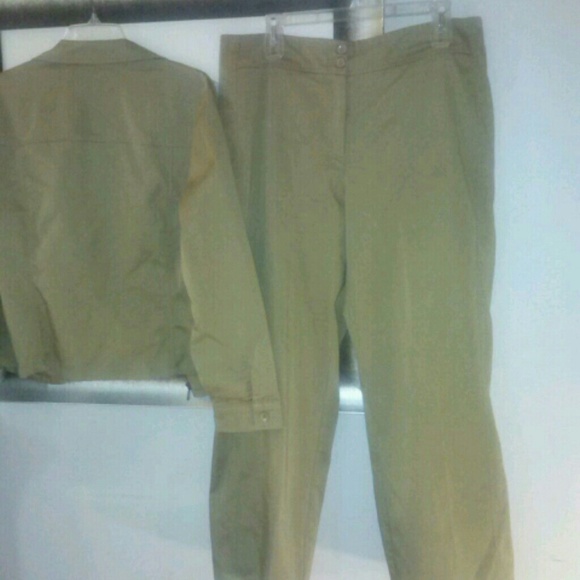 Pant Set - Picture 2 of 3