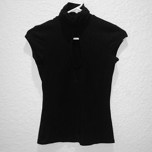 Cache short sleeve top