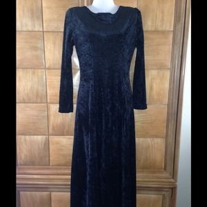 Velvet Maxi dress.. 😍