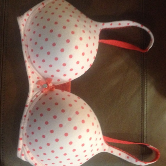 ###TRADED###. Victoria's Secret Bra Sz 36D