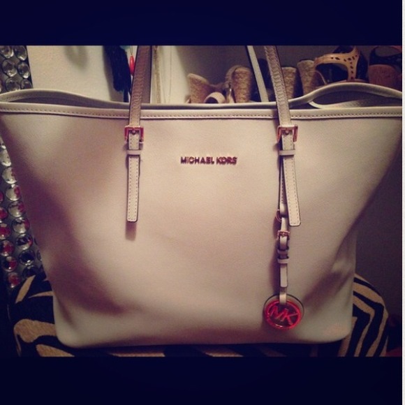 ❌SOLD❌Authentic Michael Kors Vanilla JetSet Tote