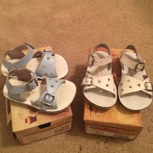 Sun San Salt  Water Sandals. EUC!! Toddler shoes