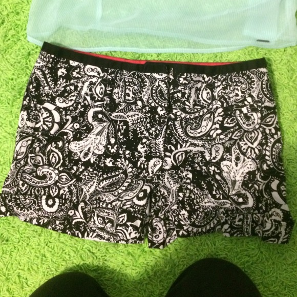 Patterned Shorts! - Picture 2 of 5