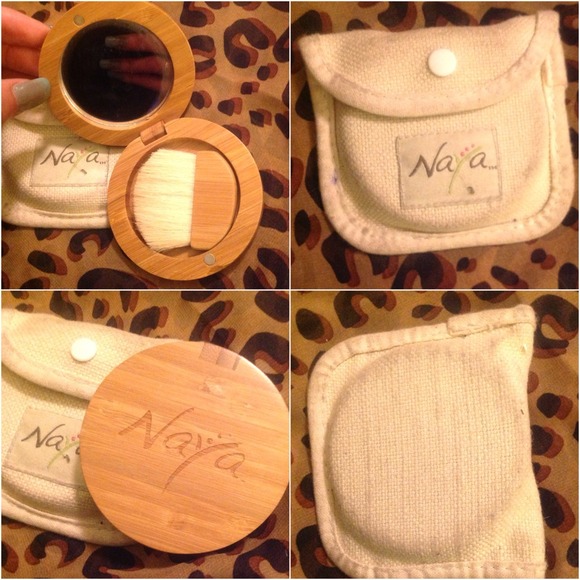 Eco-friendly mirror compact with brush