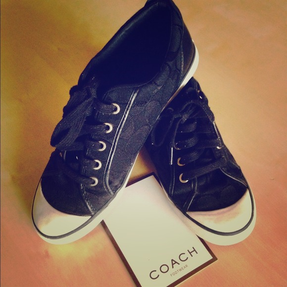 ✨SOLD ON VINTED✨Coach shoes size 8 1/2 - Picture 1 of 4