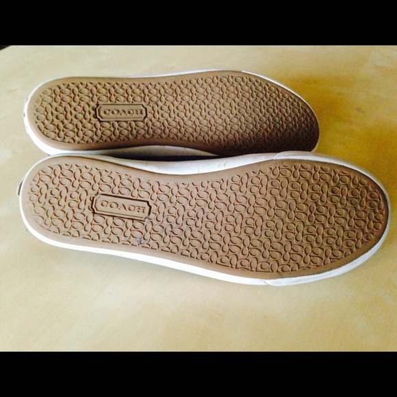✨SOLD ON VINTED✨Coach shoes size 8 1/2 - Picture 3 of 4