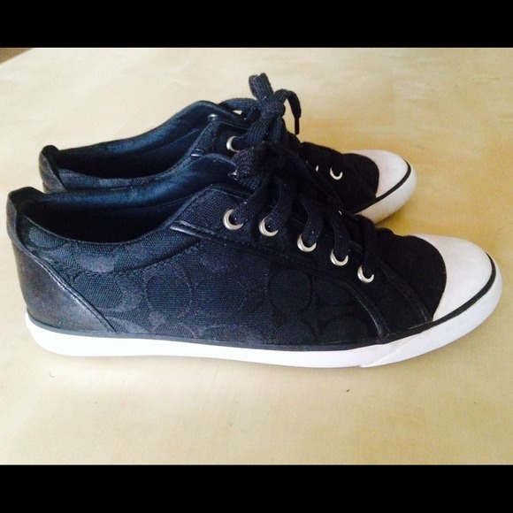 ✨SOLD ON VINTED✨Coach shoes size 8 1/2 - Picture 4 of 4