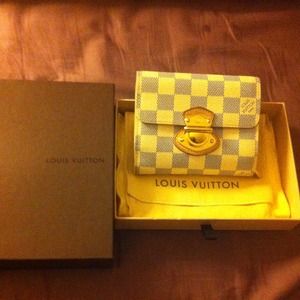 🎉SOLD🎊100% authentic Louis Vuitton wallet